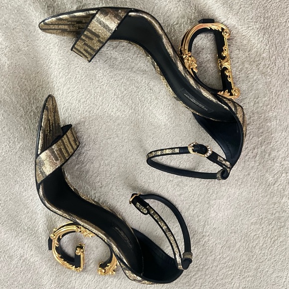 Dolce & Gabbana Logo Embellished Heel Sandals - Picture 6 of 10